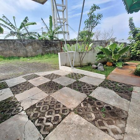 Villa Estetik Di 말랑 외부 사진