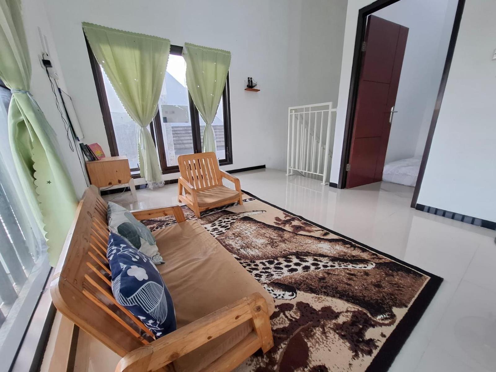 Villa Estetik Di 말랑 외부 사진
